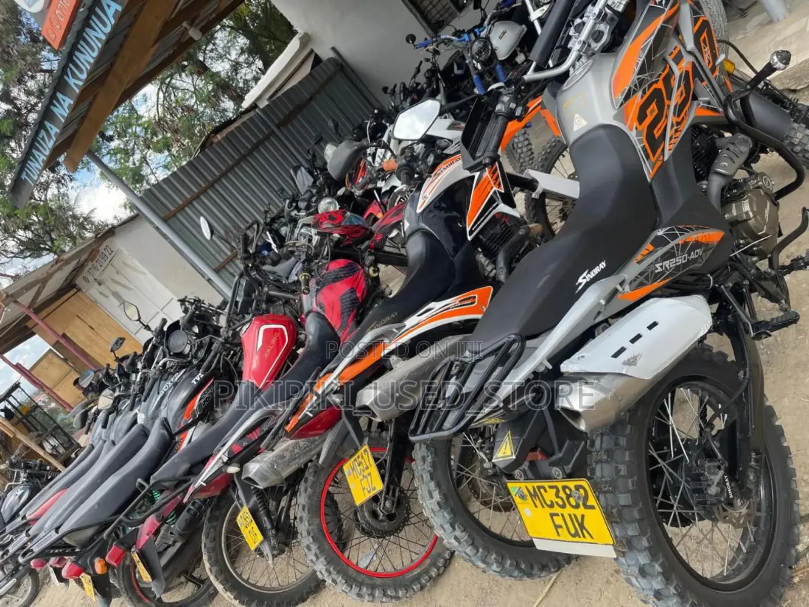 Bajaj Boxer 125 2025 Black