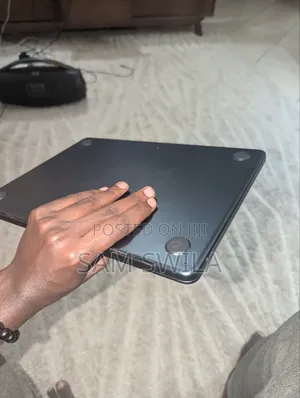 Laptop Apple MacBook Air 2022 M2 8GB Apple M2 SSD 128GB