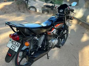 TVS HLX 125 2025 Black