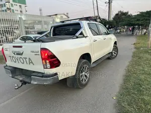 Toyota Hilux 2.8 Diesel 2020 White