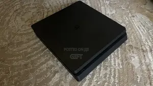 Playstation 4 Slim