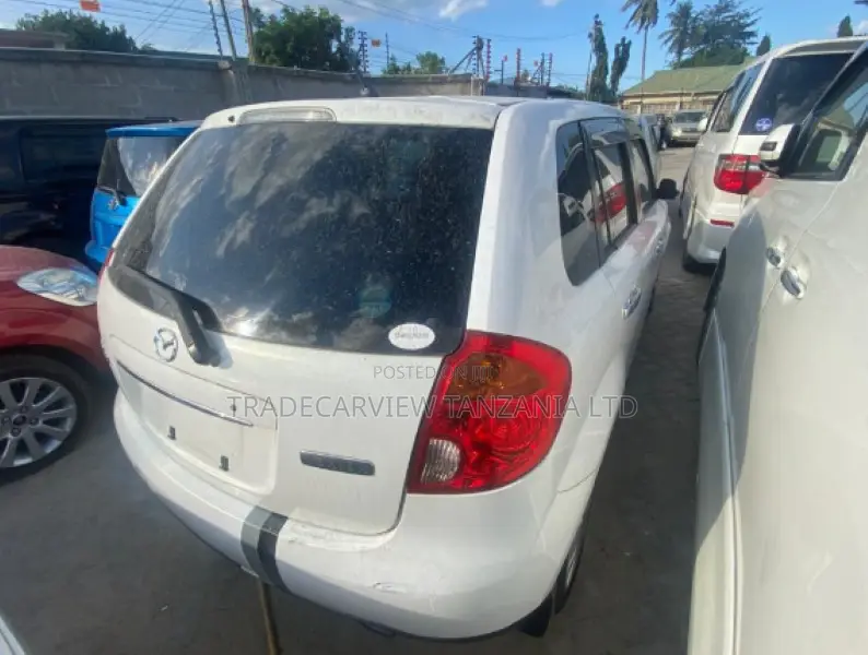 Mazda Verisa 2008 Pearl
