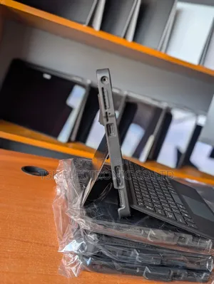 Laptop Dell Latitude 5290 2-in-1 8GB Intel Core i5 SSD 256GB