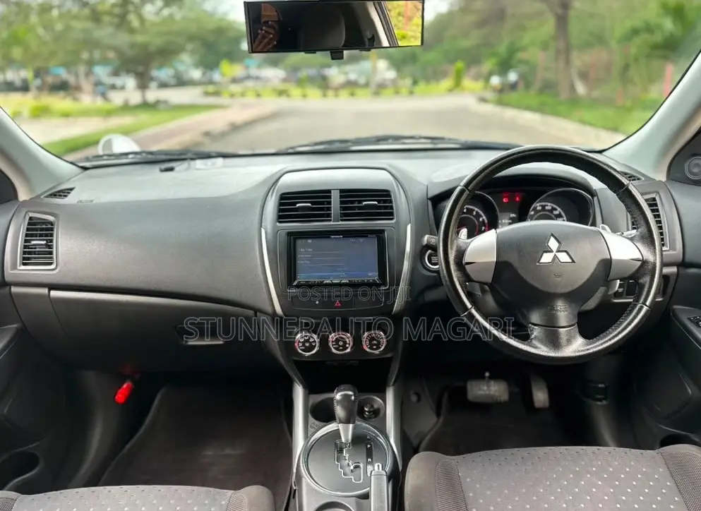 Mitsubishi RVR 2.0 2012 White
