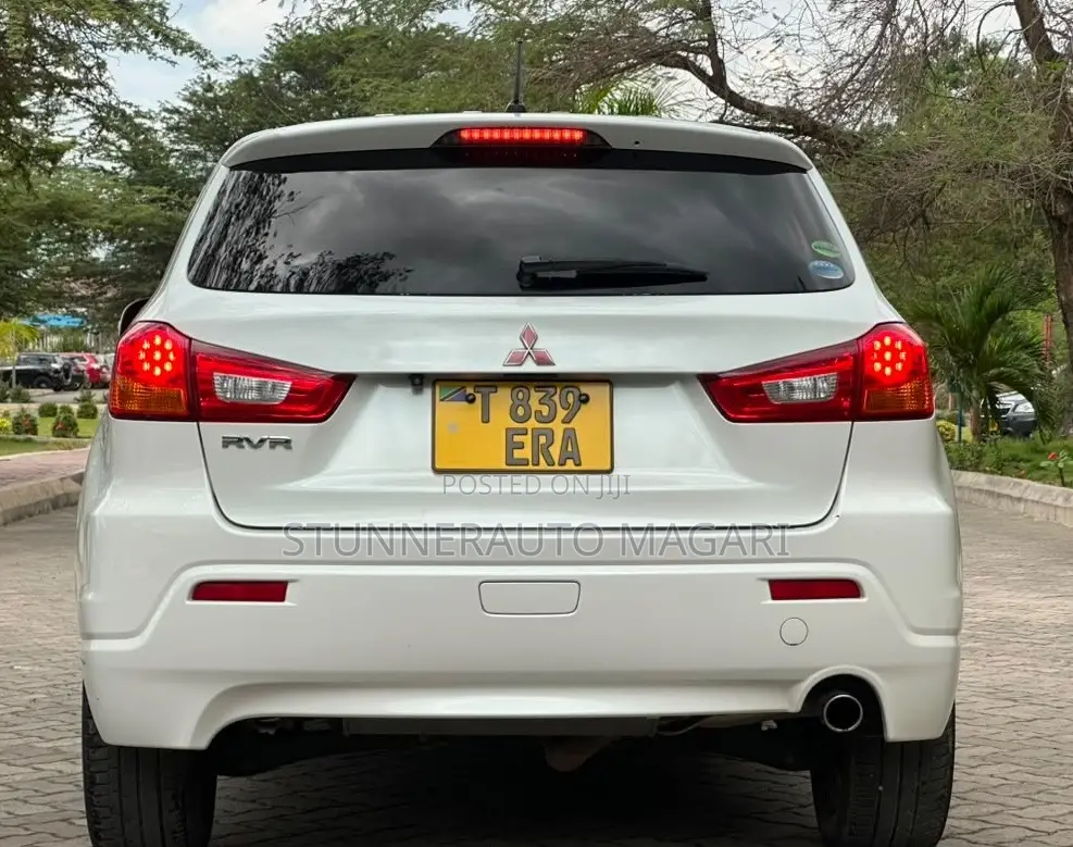 Mitsubishi RVR 2.0 2012 White