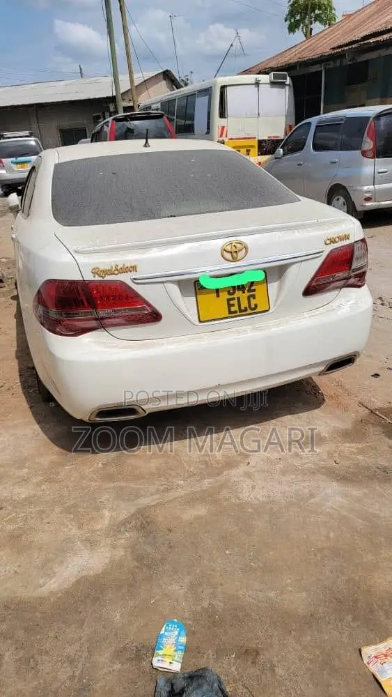 Toyota Crown 2009 Pearl