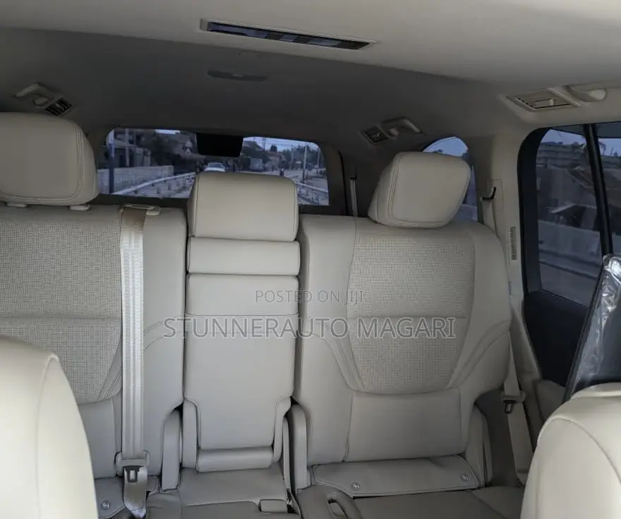 Toyota Land Cruiser 2024 Black