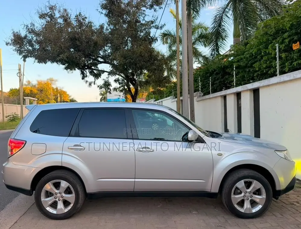 Subaru Forester 2009 Silver