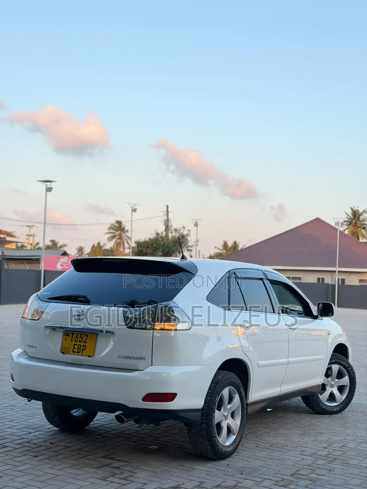 Toyota Harrier 2003 White