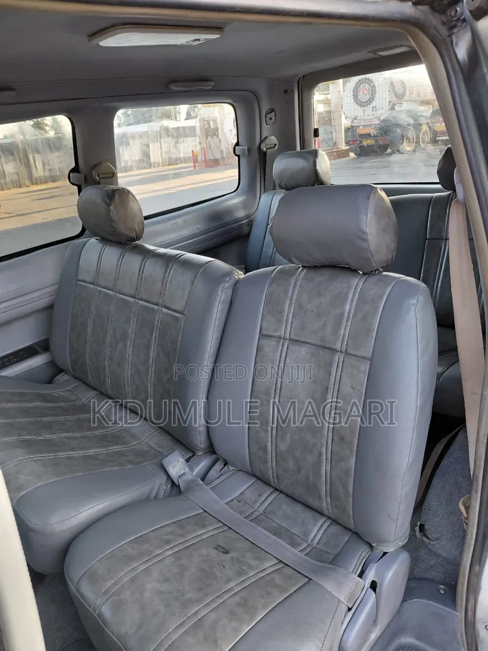 Toyota Noah 2002 Silver