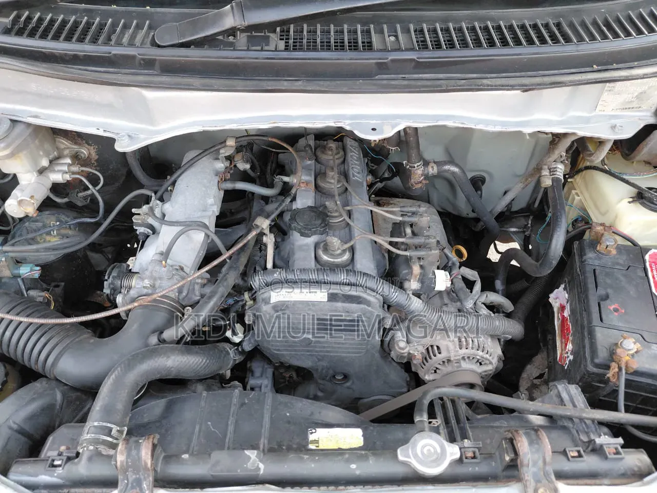 Toyota Noah 2002 Silver