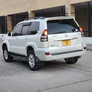 Toyota Land Cruiser Prado 2005 White