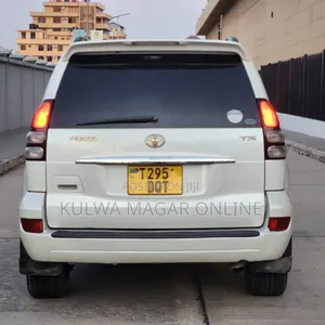 Toyota Land Cruiser Prado 2005 White