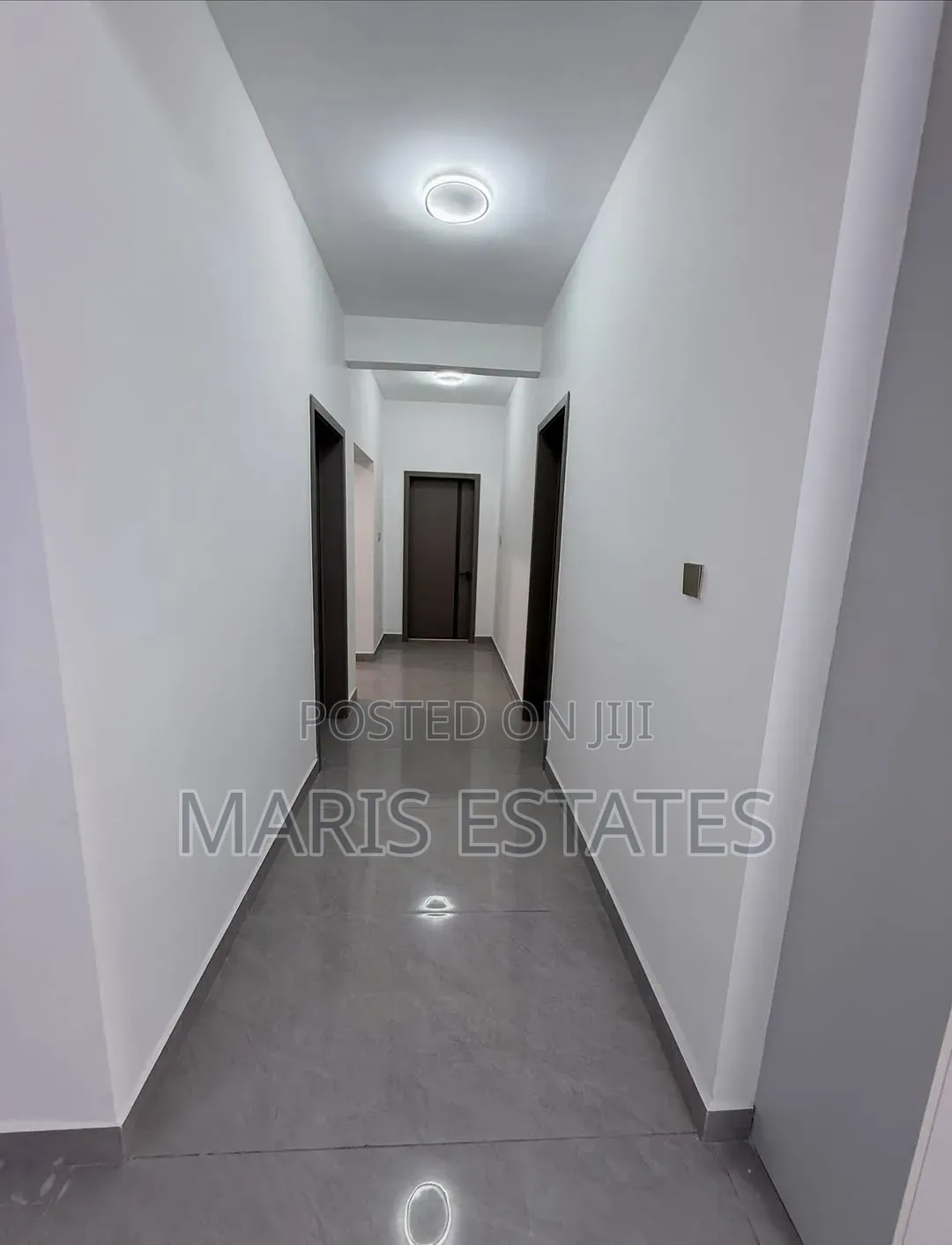 3bdrm Apartment in Oyster Bay for sale