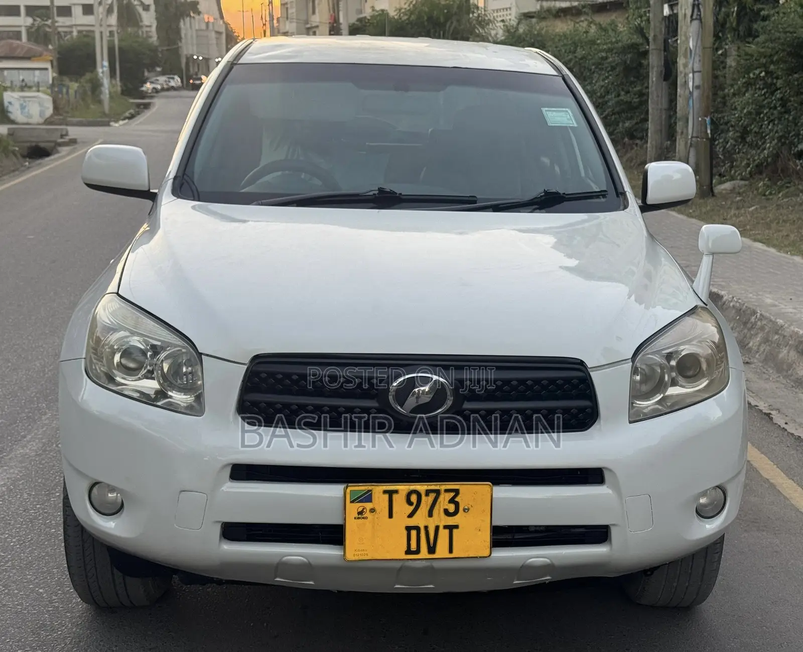 Toyota RAV4 I4 2006 White