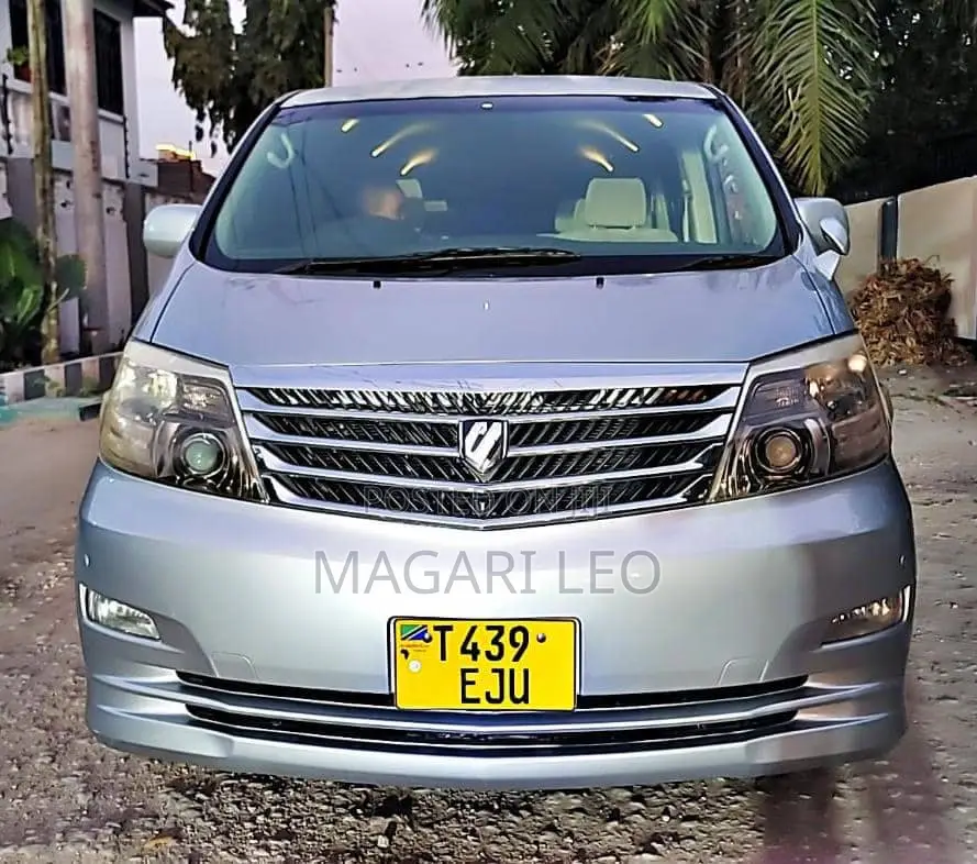 Toyota Alphard 2.4 Petrol AWD 2006 Silver