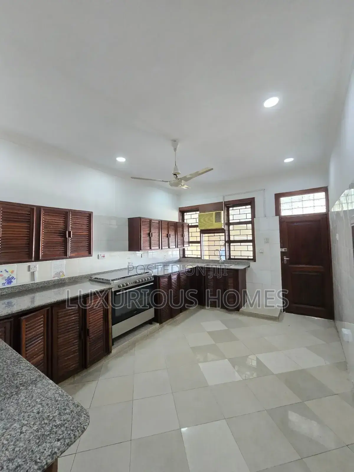 4bdrm House in Mikocheni for rent