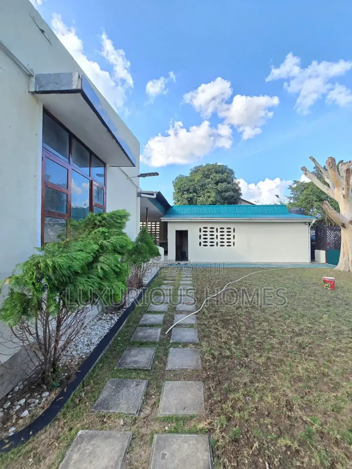 4bdrm House in Mikocheni for rent