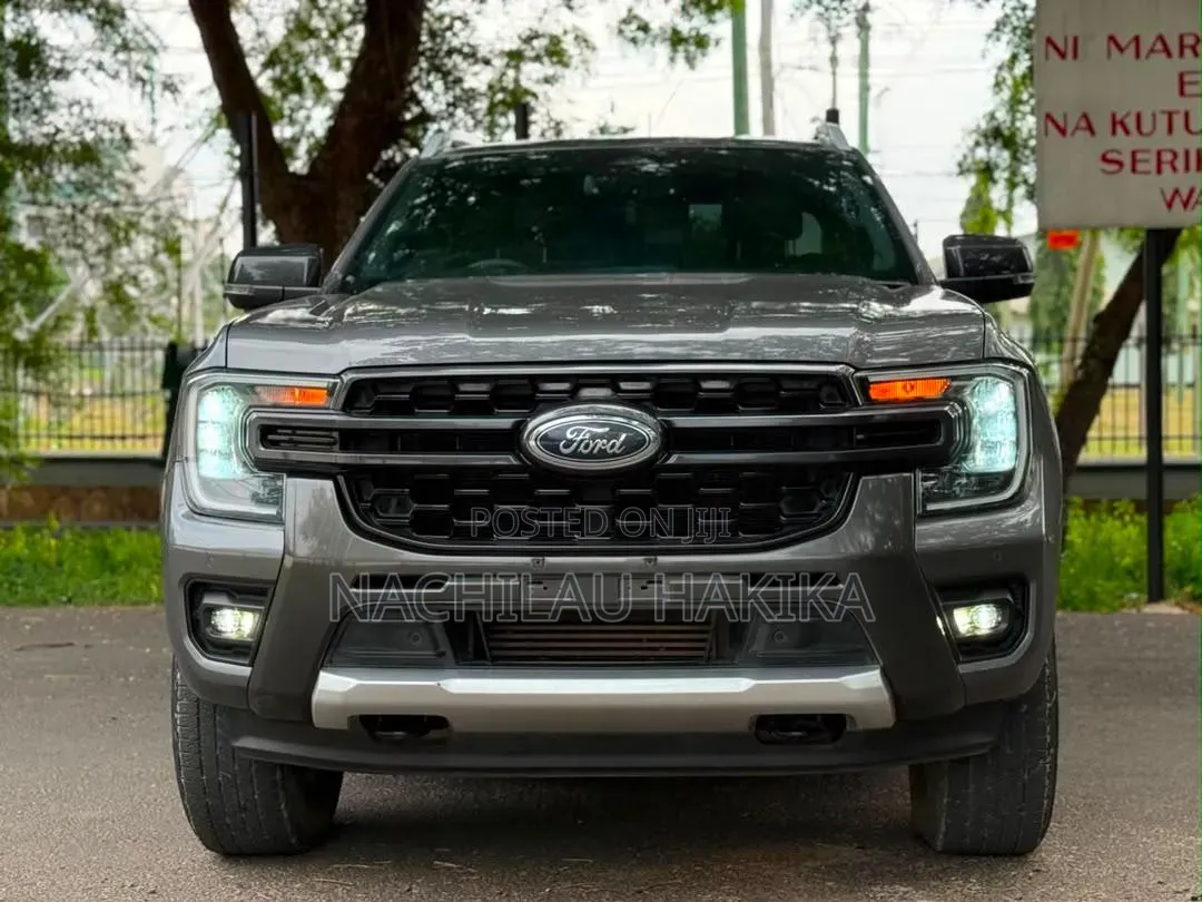 Ford Ranger Wildtrak 2023 Gray