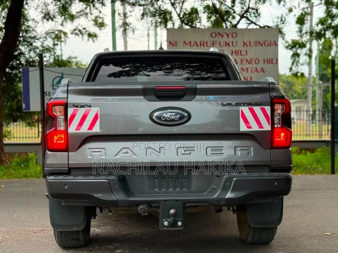 Ford Ranger Wildtrak 2023 Gray