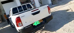 Toyota Hilux 2020 White