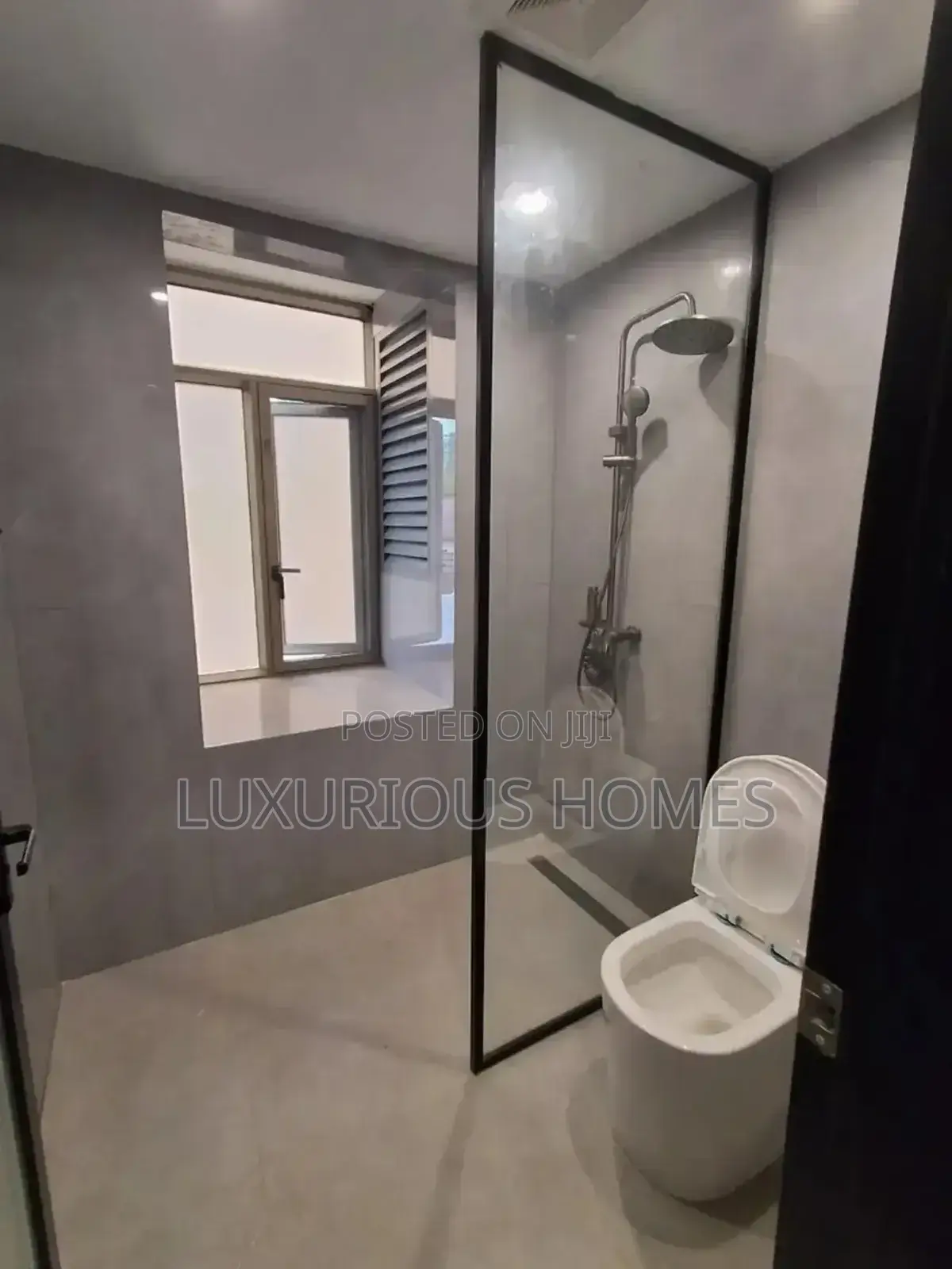 3bdrm Apartment in Oyster Bay for sale