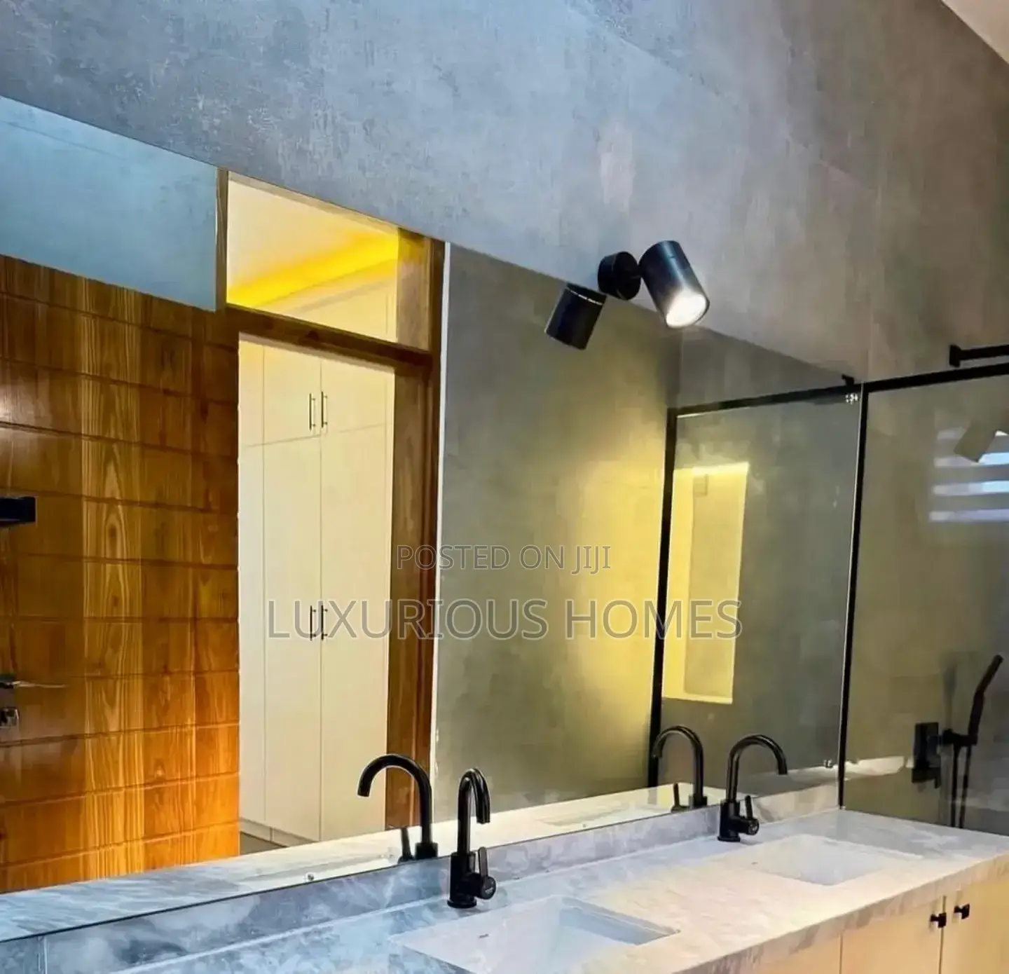Furnished 6bdrm Villa in Masaki for rent
