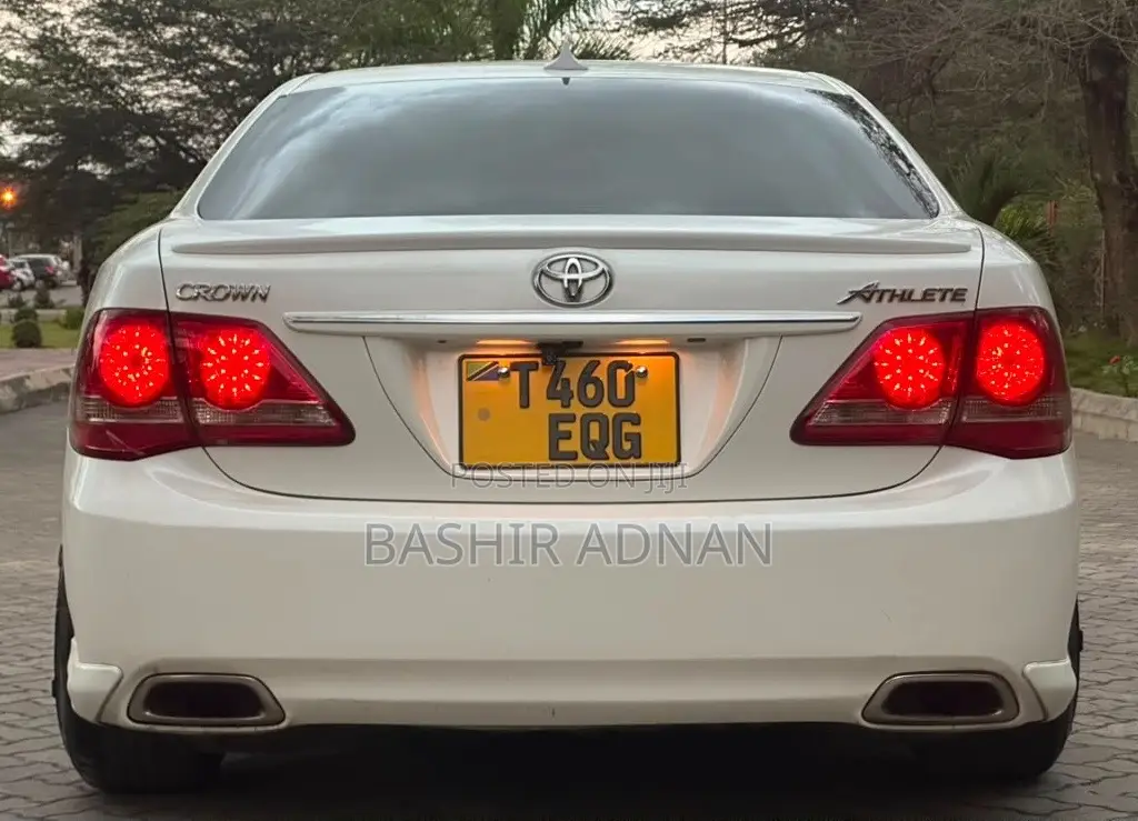 Toyota Crown 2009 Pearl