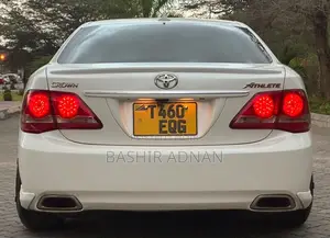 Toyota Crown 2009 Pearl