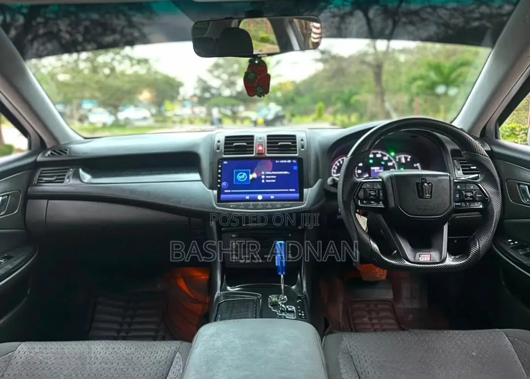 Toyota Crown 2009 Pearl
