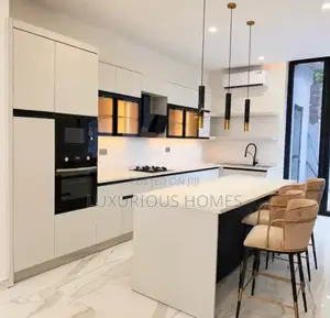 Furnished 5bdrm Villa in Oyster Bay for rent
