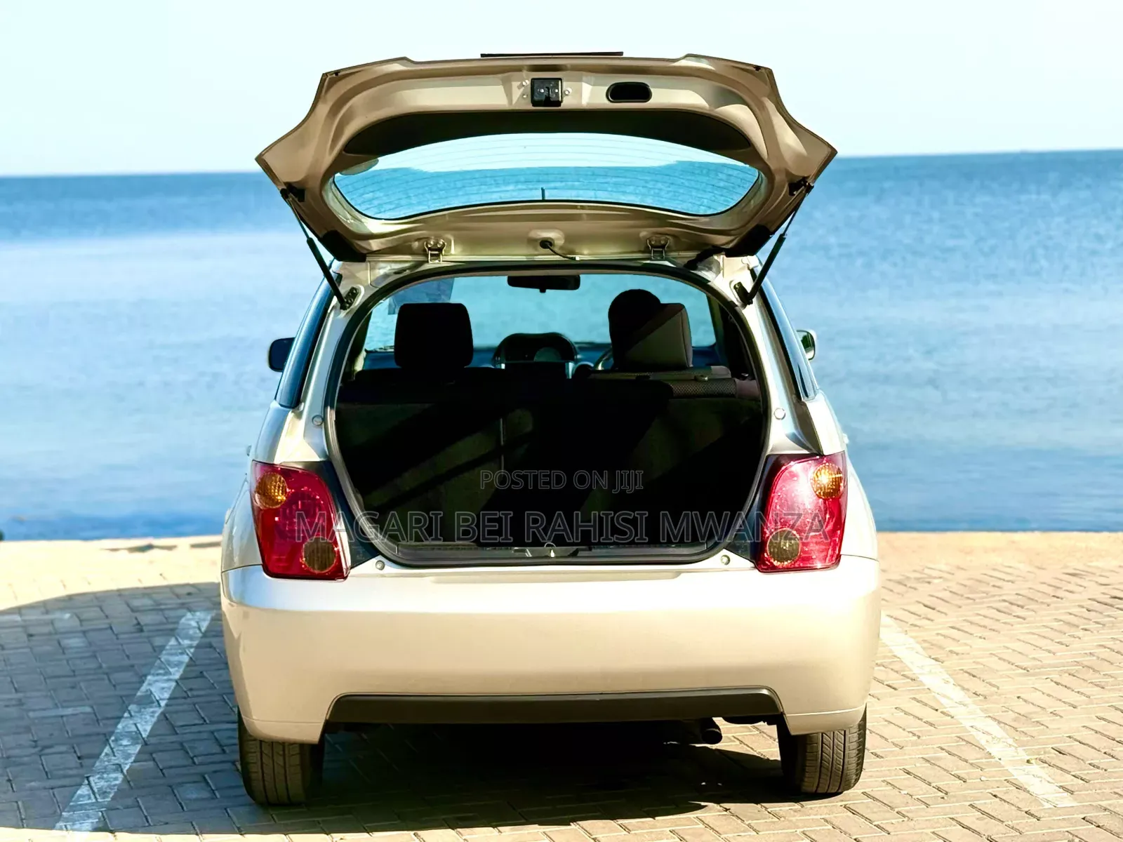 Toyota IST 2003 Silver