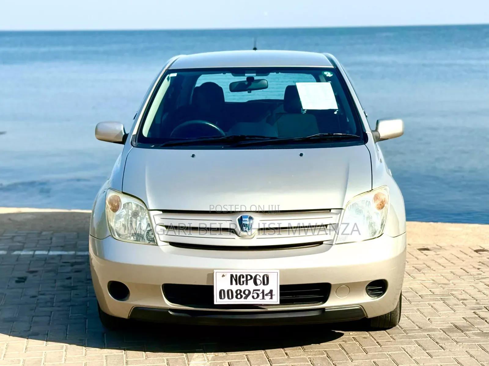 Toyota IST 2003 Silver