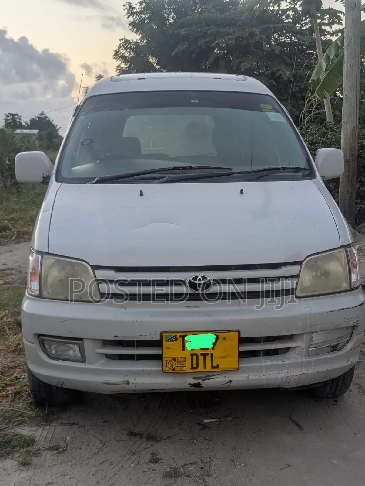 Toyota Noah 2003 Silver