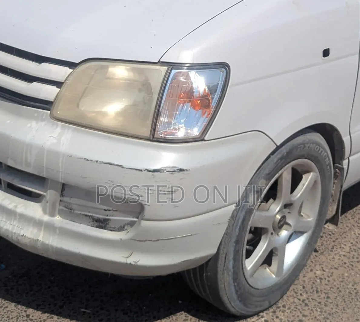 Toyota Noah 2003 Silver
