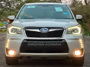 Subaru Forester 2.0XT Touring 4dr SUV AWD (2.0L 4cyl Turbo CVT) 2014 White