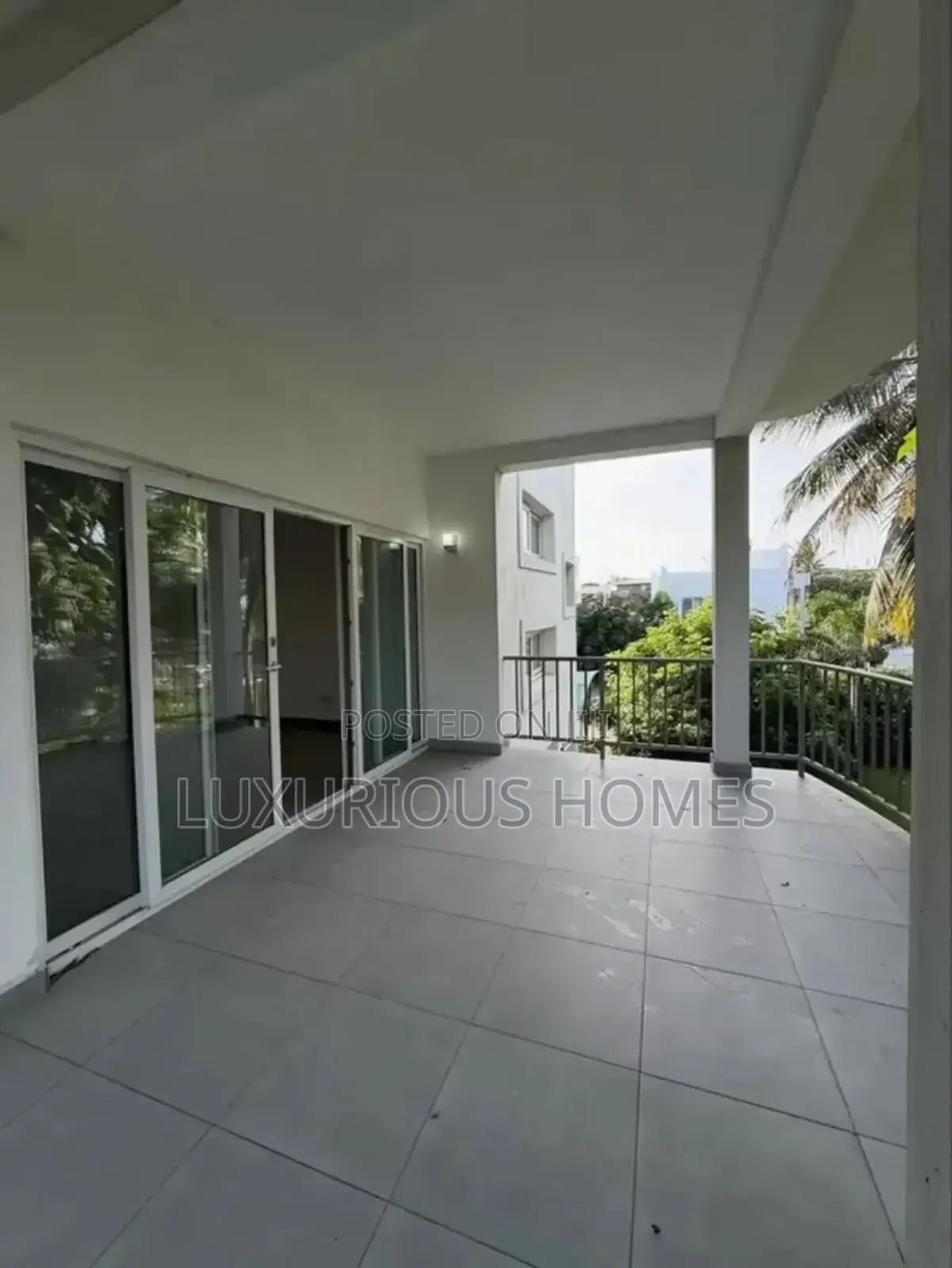 5bdrm Villa in Oyster Bay for rent