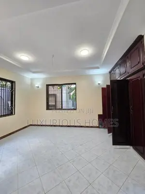 5bdrm House in Mbwen Malindi, Mbweni for sale