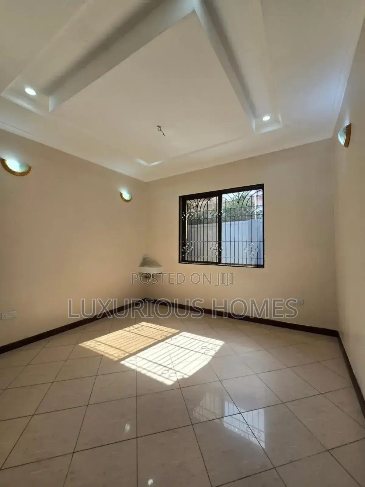 5bdrm House in Mbwen Malindi, Mbweni for sale