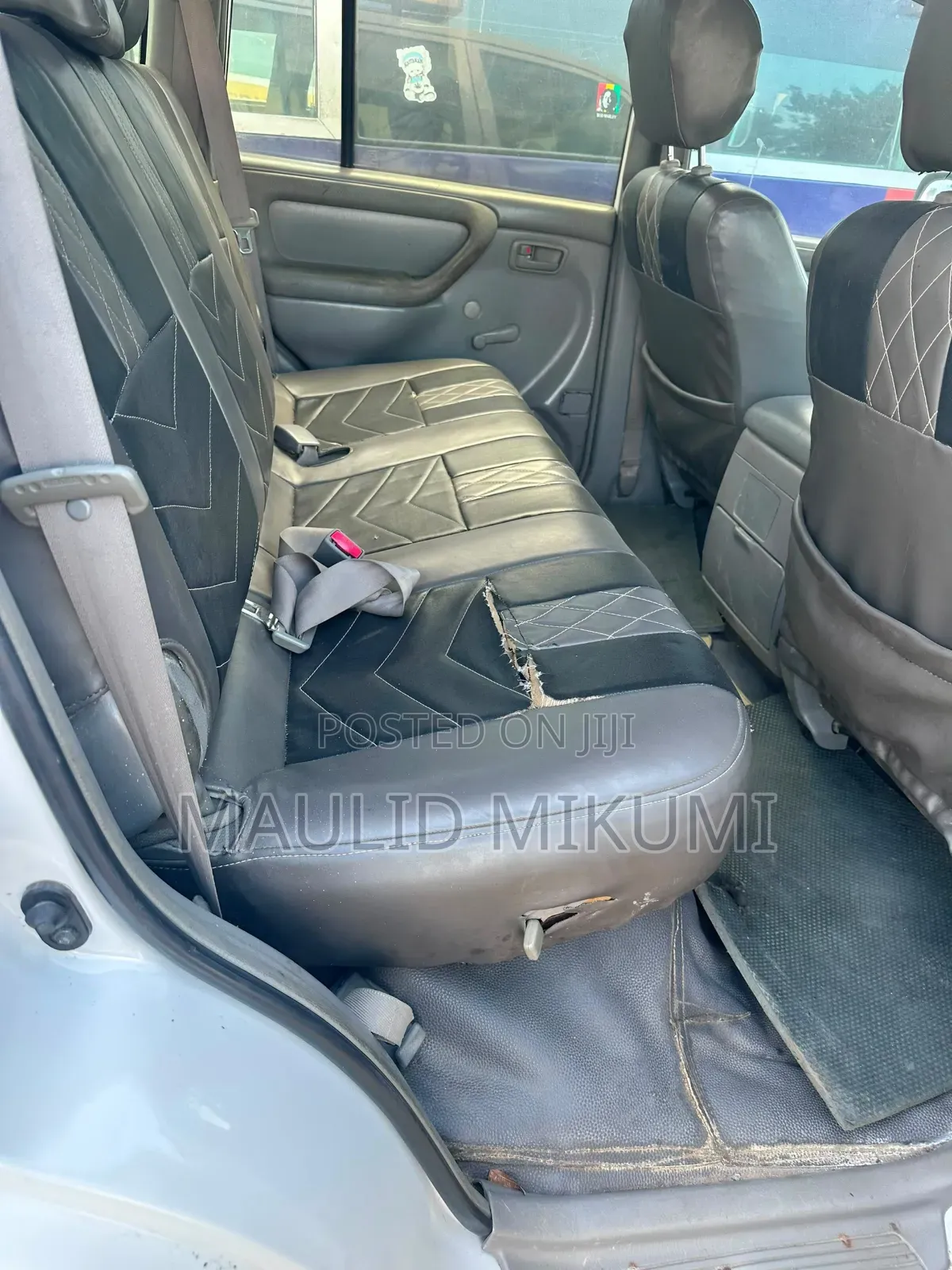 Toyota Land Cruiser 2000 White