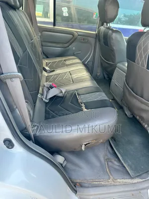 Toyota Land Cruiser 2000 White