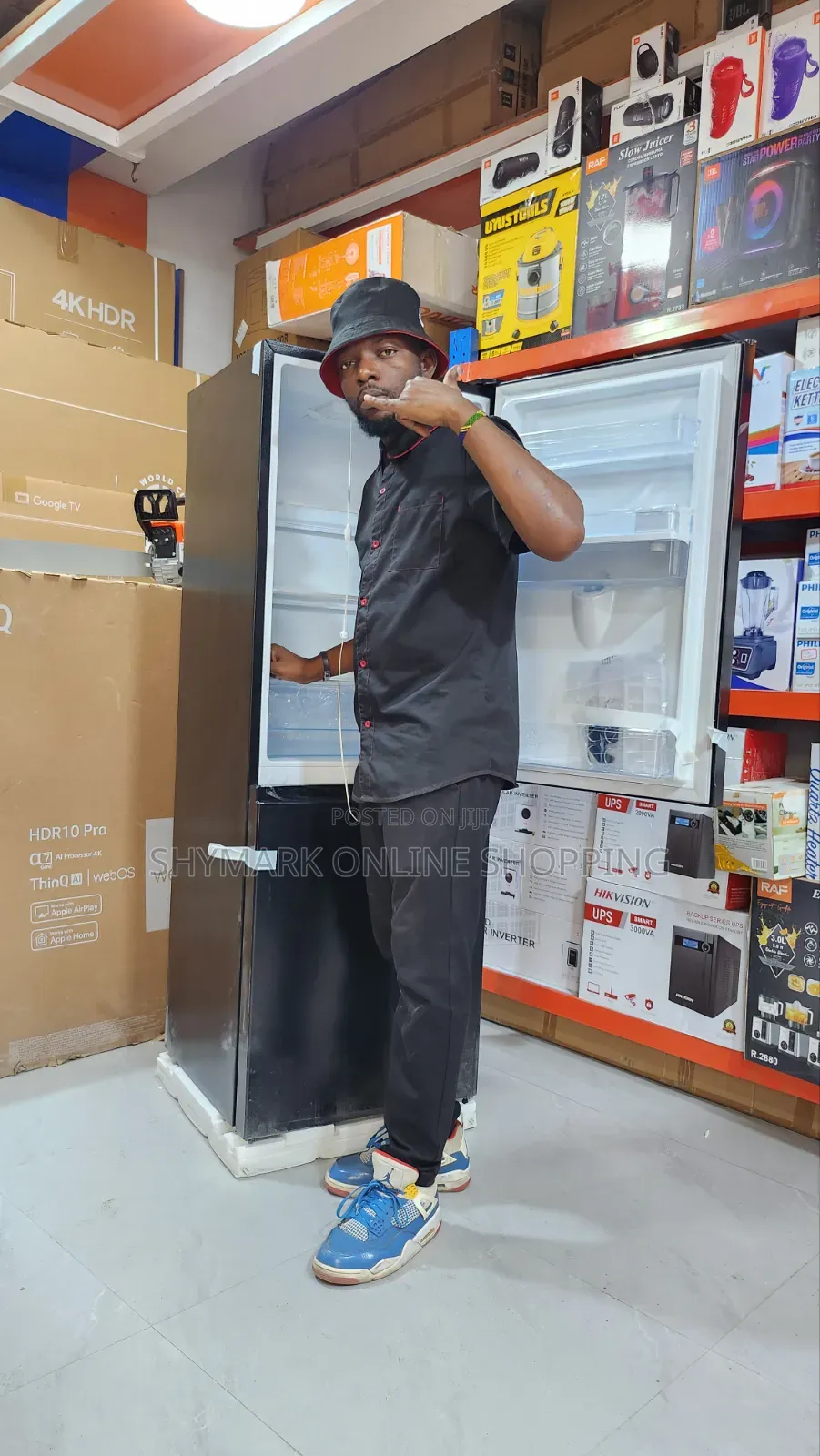 Hisense Refrigerator H300bbl-Wd 230L With Water Dispenser