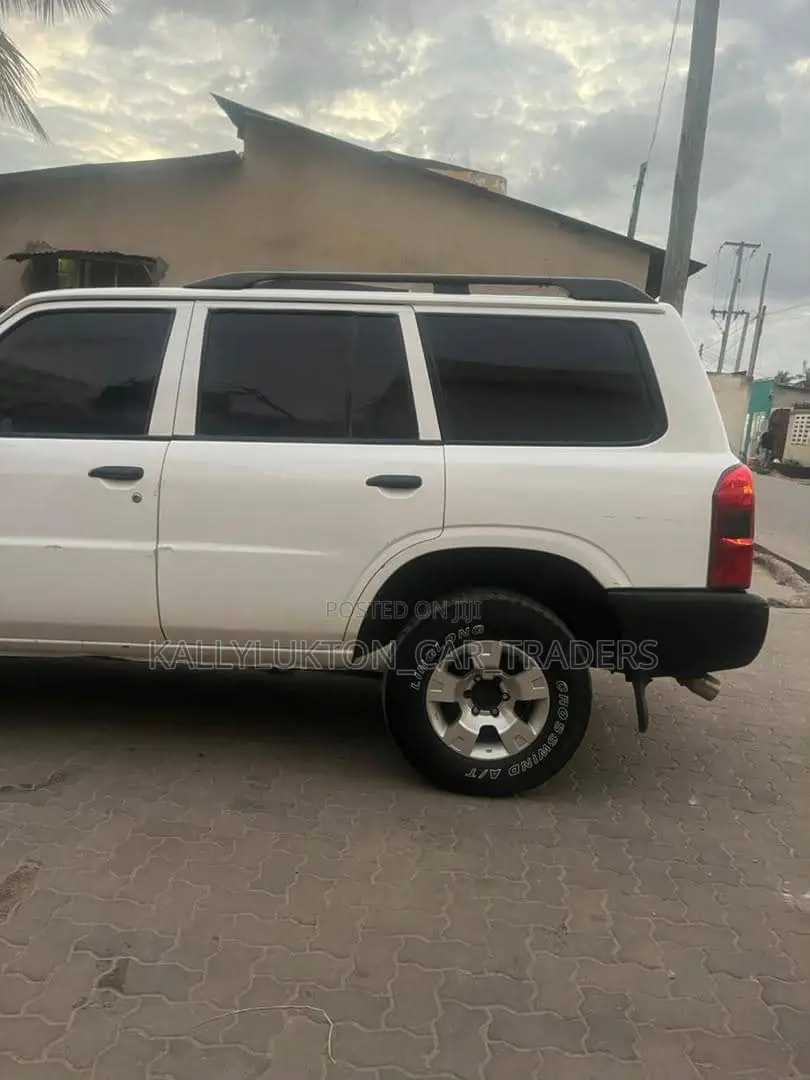 Nissan Patrol 2007 White