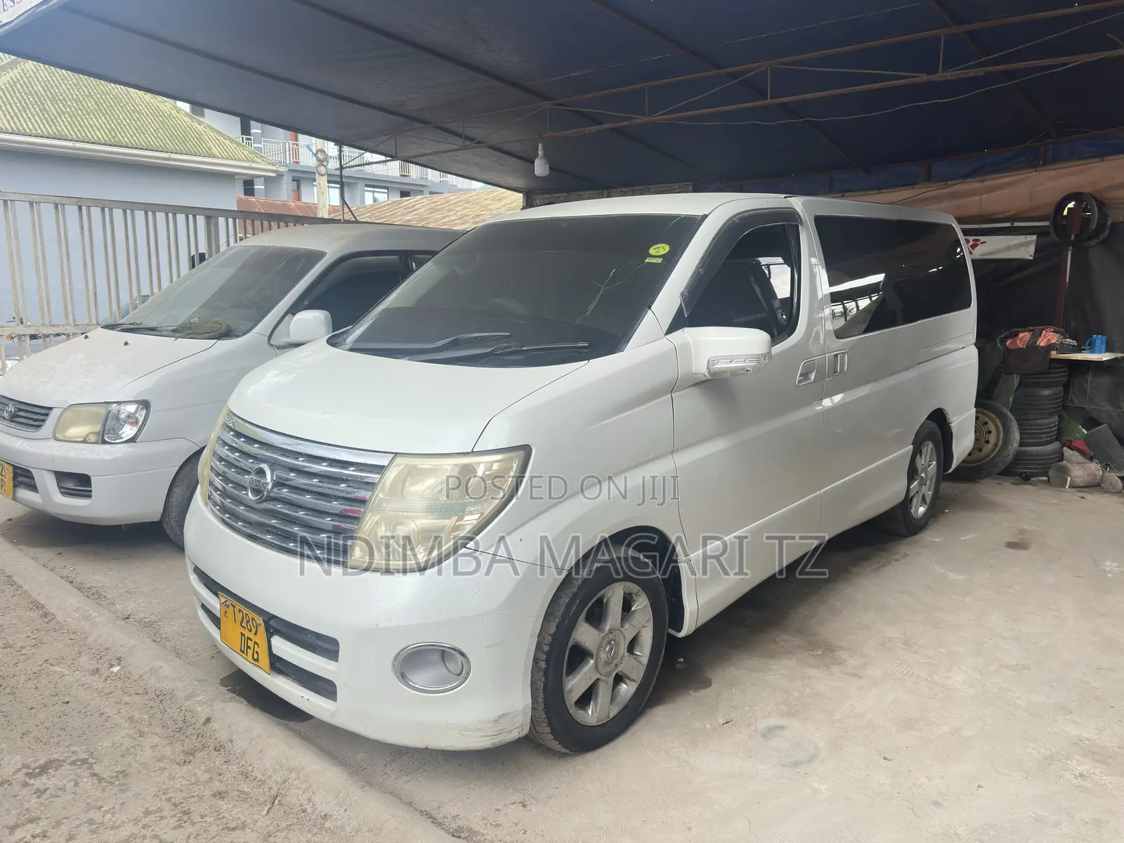 Nissan Elgrand 2005 White