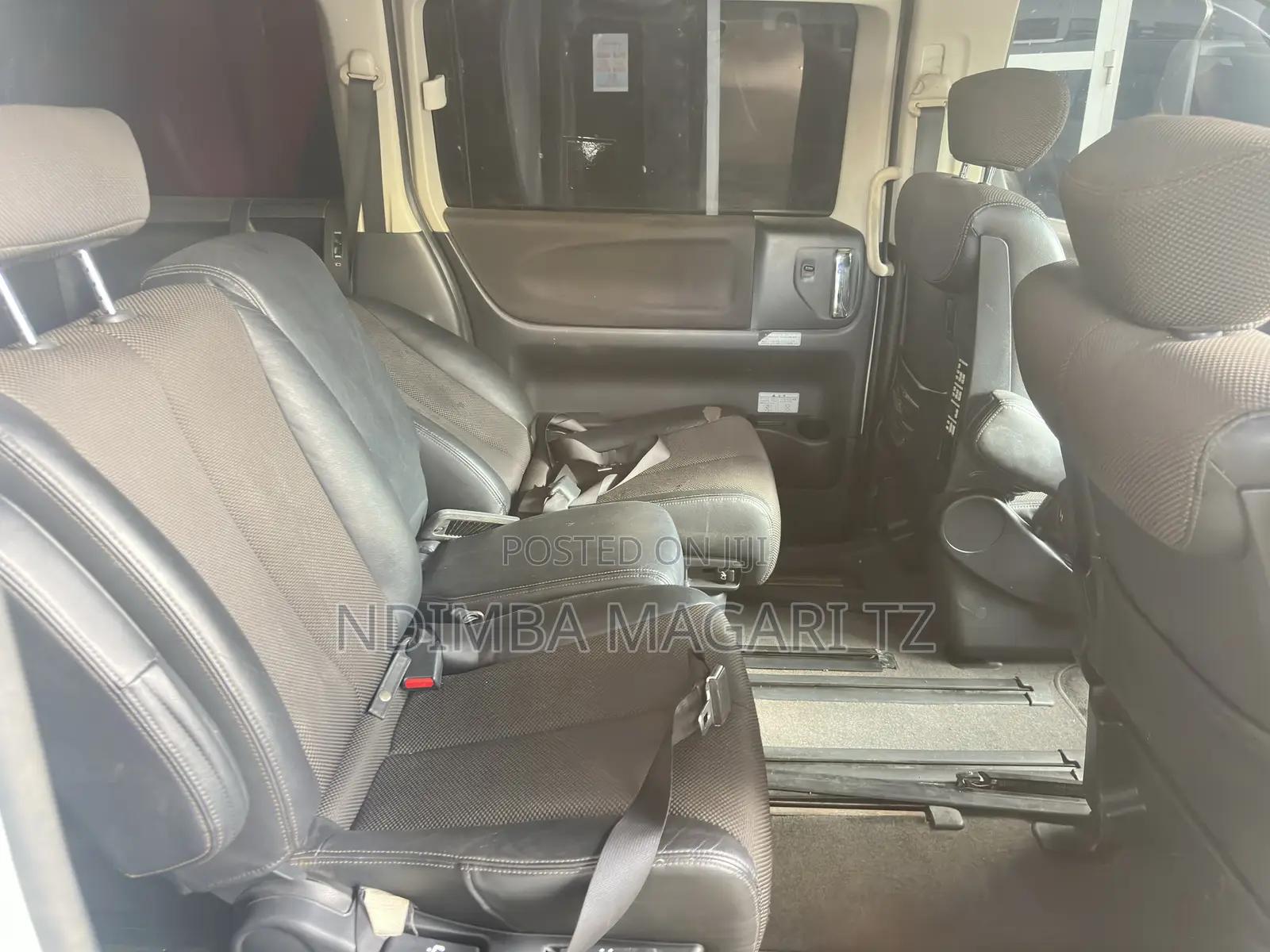 Nissan Elgrand 2005 White