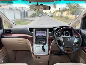 Toyota Alphard 2010 Pearl