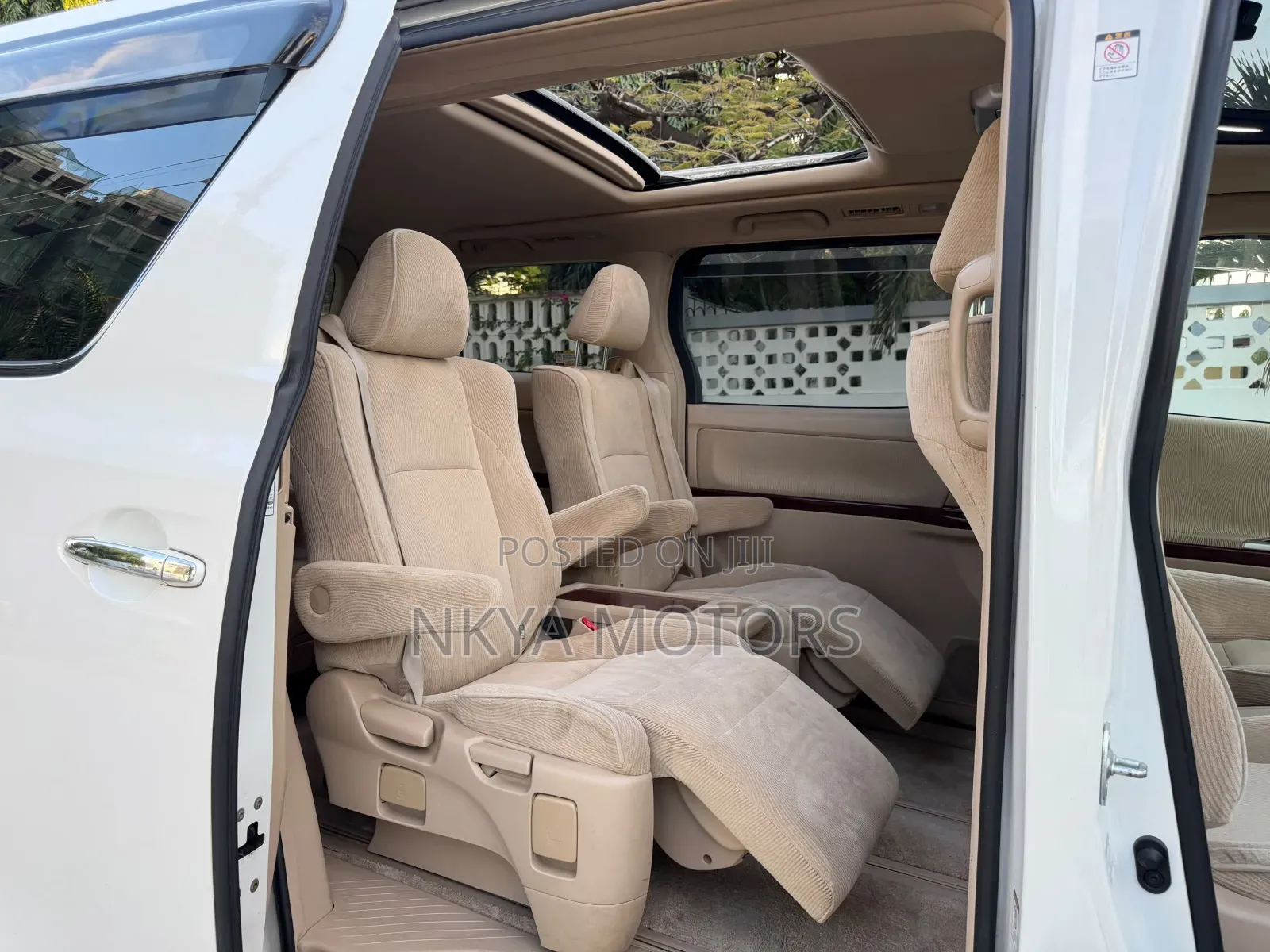Toyota Alphard 2010 Pearl