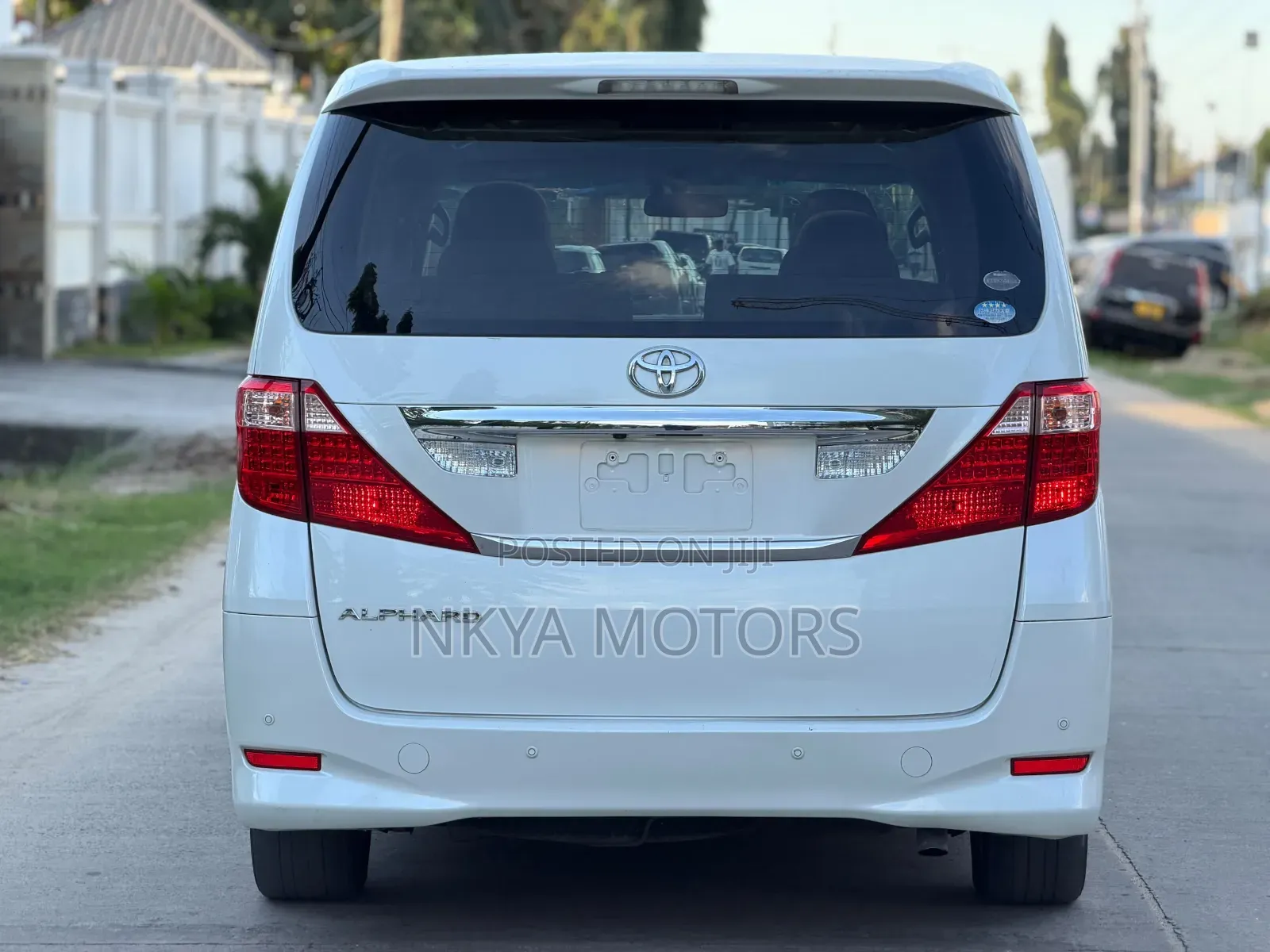 Toyota Alphard 2010 Pearl