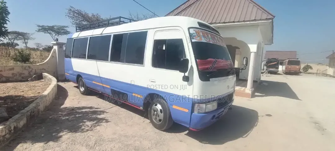 Toyota Coaster 2004 White