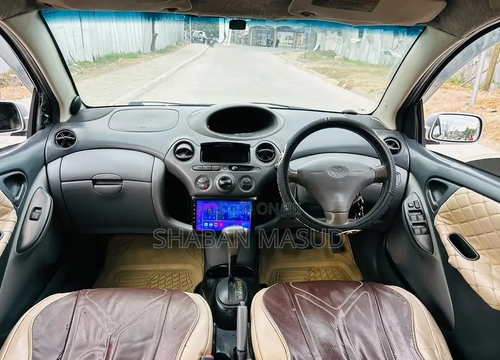 Toyota Vitz 1.3 AWD 5dr 2003 Silver